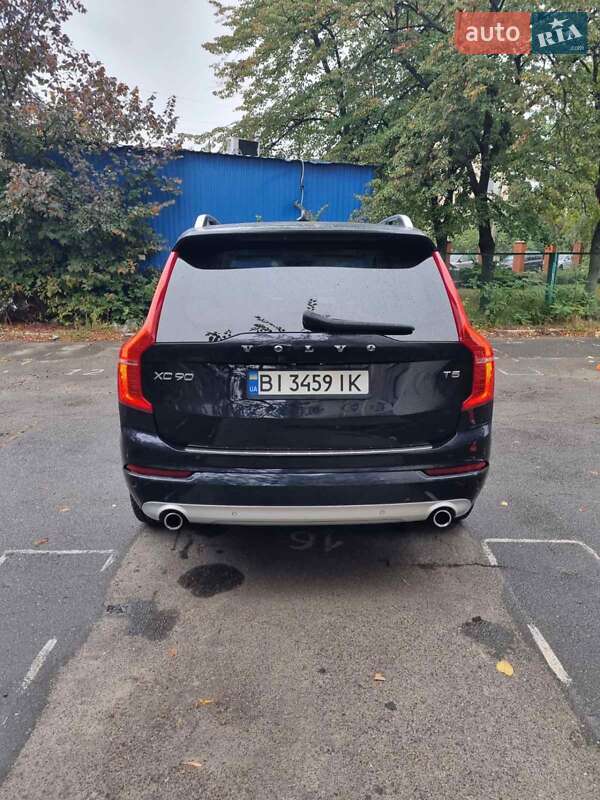 Volvo XC90 2019
