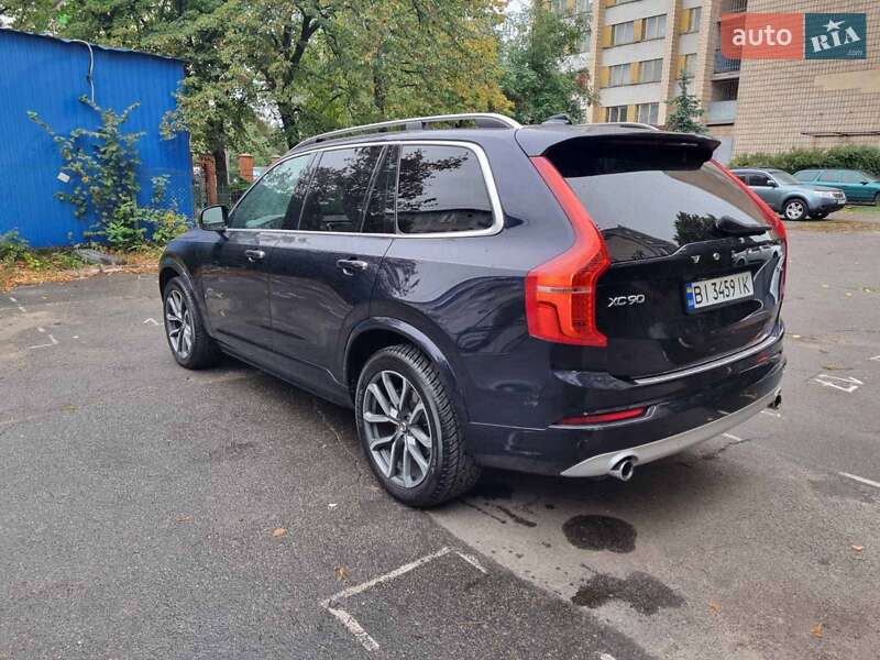 Volvo XC90 2019