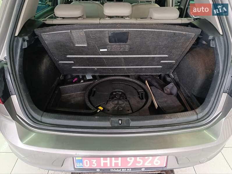 Volkswagen e-Golf 2015