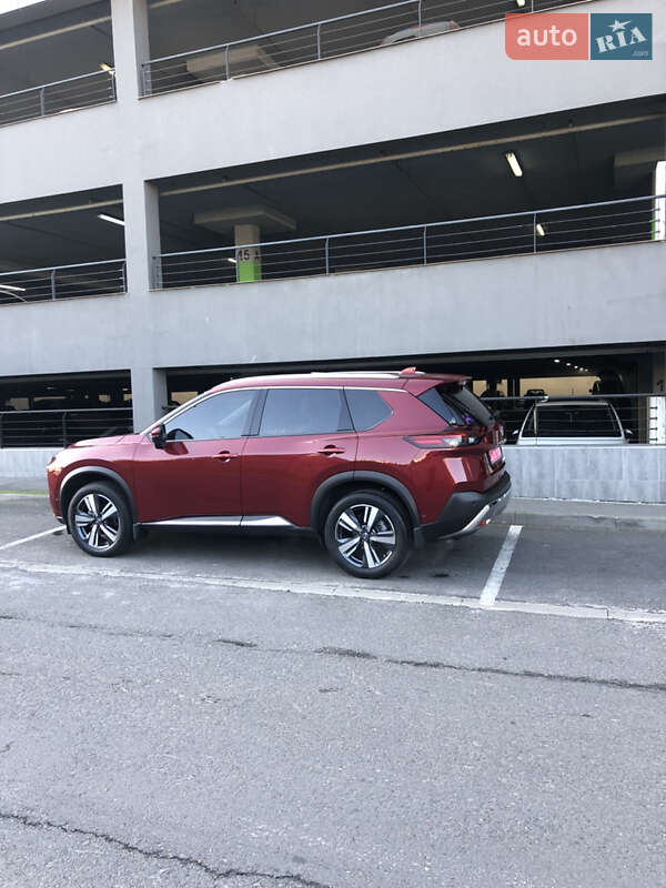 Nissan Rogue 2023