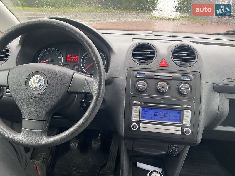 Volkswagen Caddy 2009