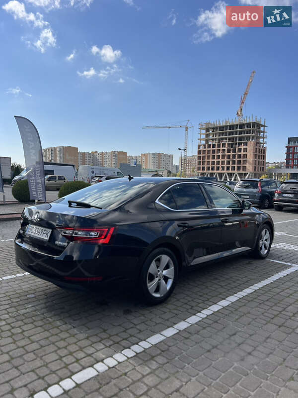 Skoda Superb 2015