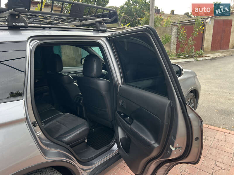 Mitsubishi Outlander 2020