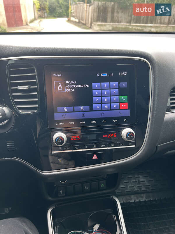 Mitsubishi Outlander 2020