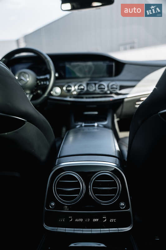 Mercedes-Benz S-Class 2014