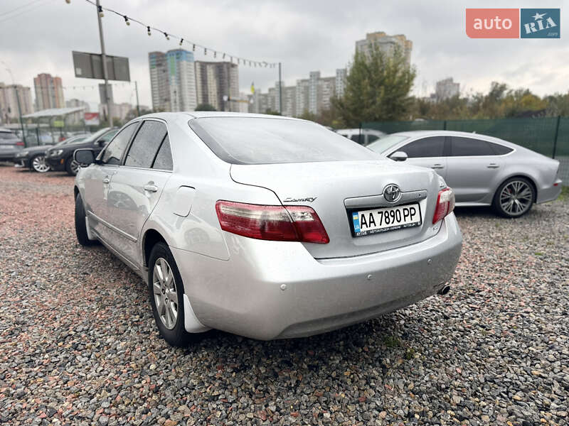 Toyota Camry 2008