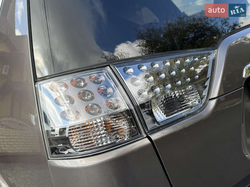 Mitsubishi Outlander 2011