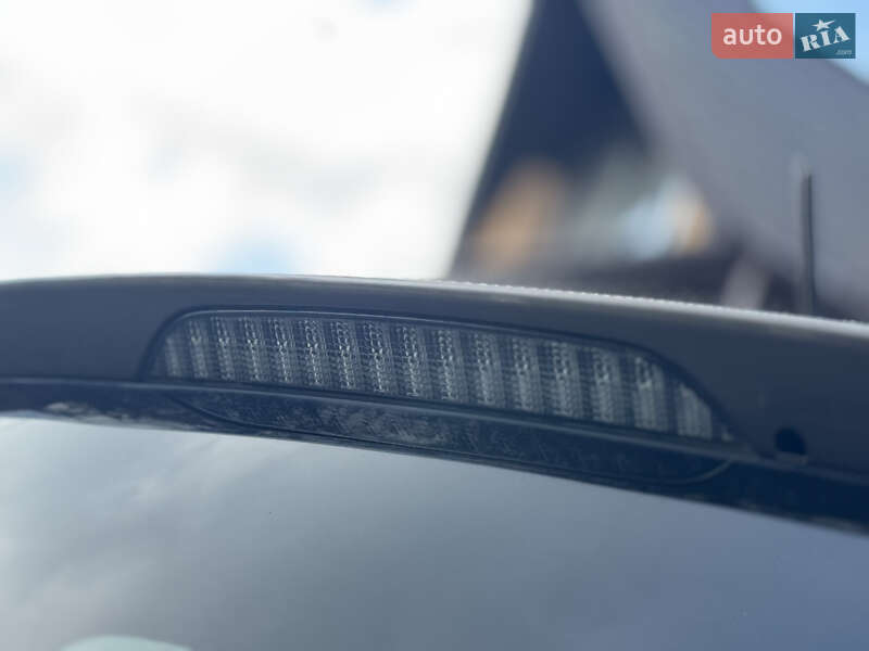 Mitsubishi Outlander 2011