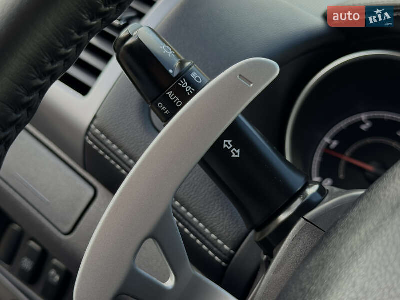 Mitsubishi Outlander 2011