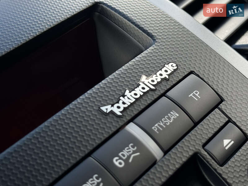 Mitsubishi Outlander 2011