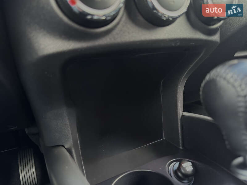 Mitsubishi Outlander 2011