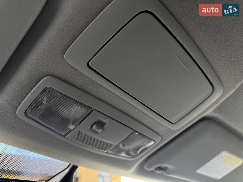 Mitsubishi Outlander 2011