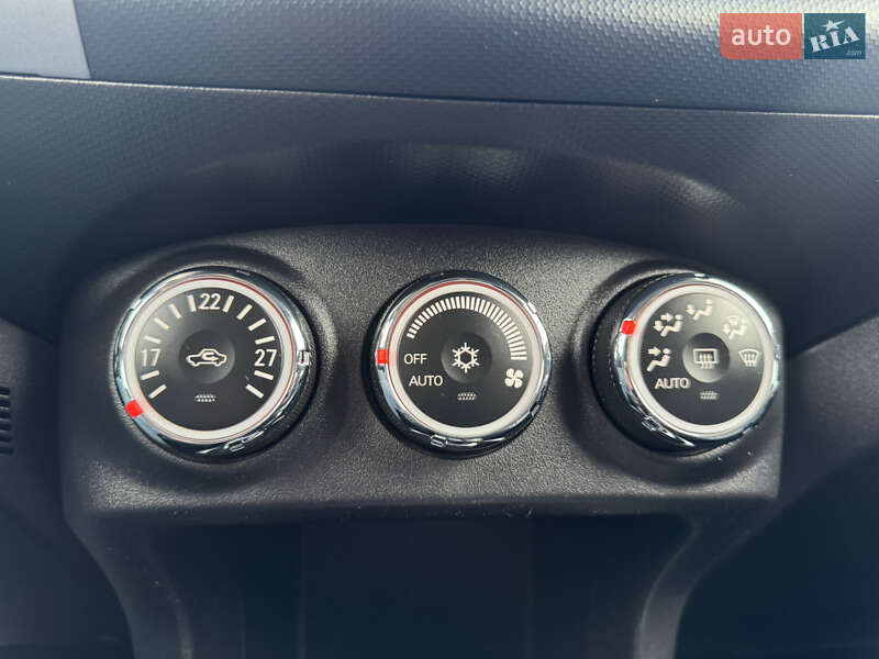 Mitsubishi Outlander 2011