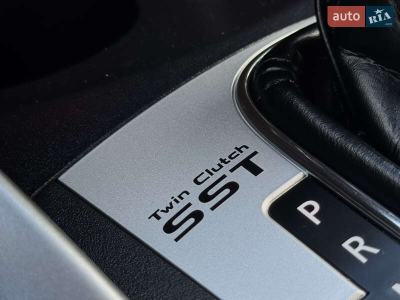 Mitsubishi Outlander 2011