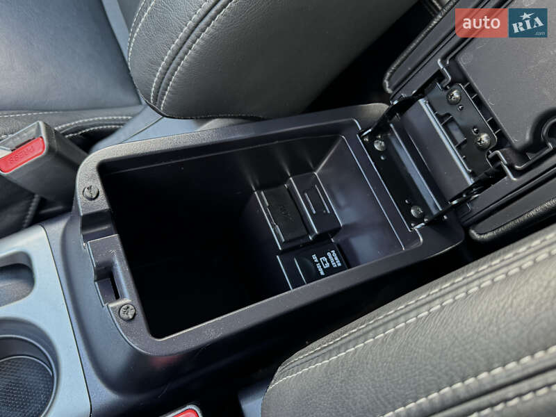 Mitsubishi Outlander 2011