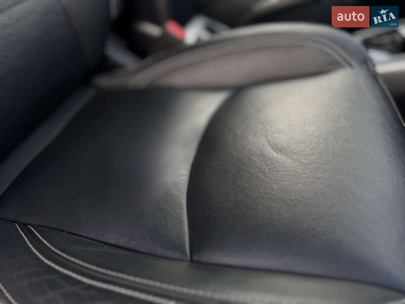 Mitsubishi Outlander 2011