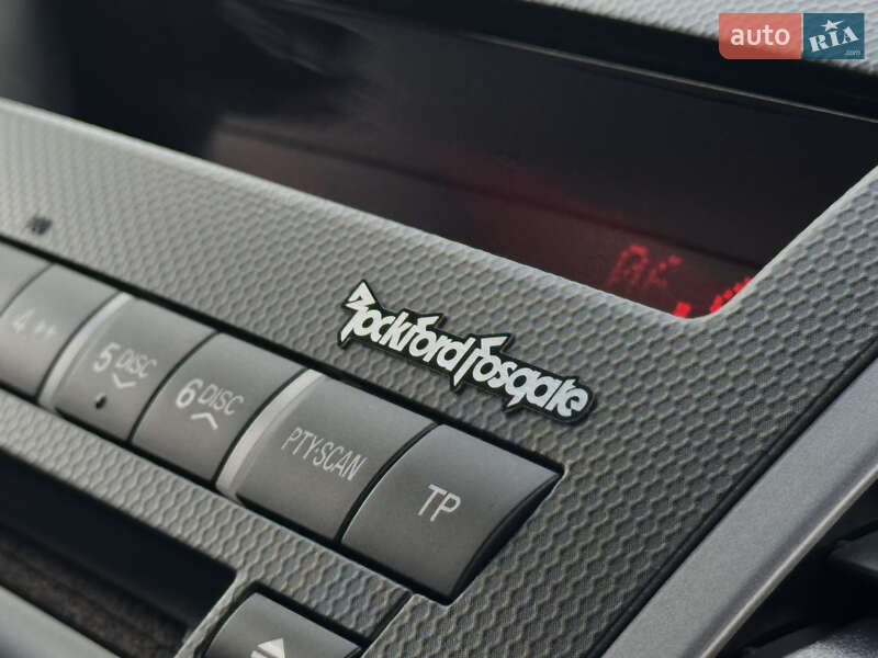 Mitsubishi Outlander 2011