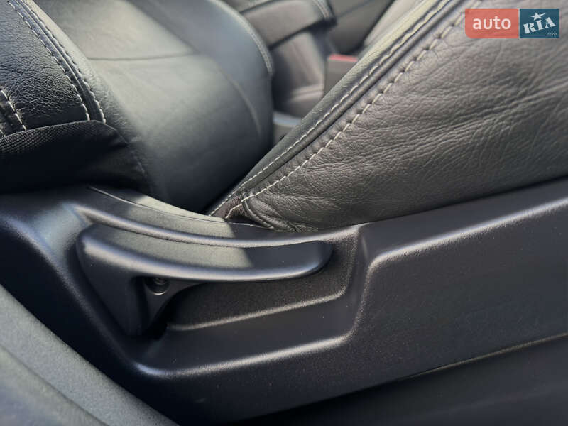 Mitsubishi Outlander 2011