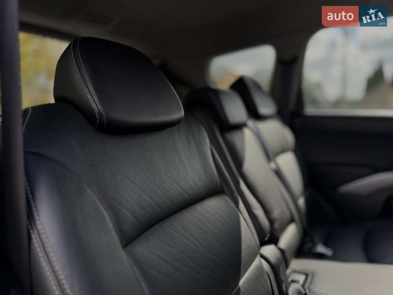 Mitsubishi Outlander 2011