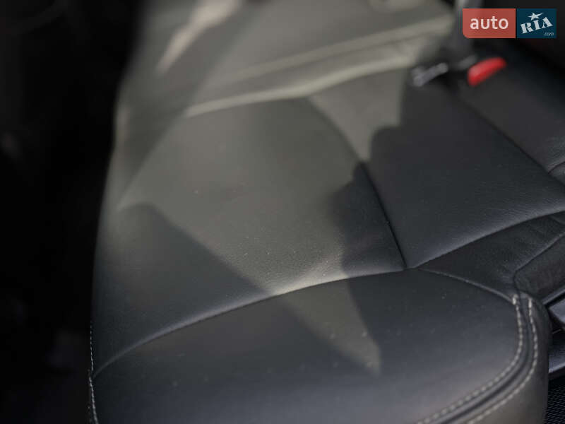 Mitsubishi Outlander 2011