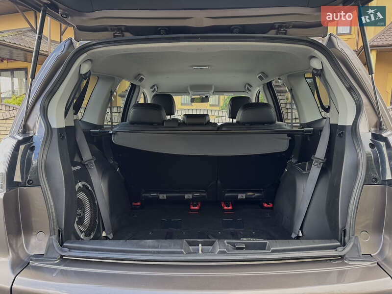 Mitsubishi Outlander 2011