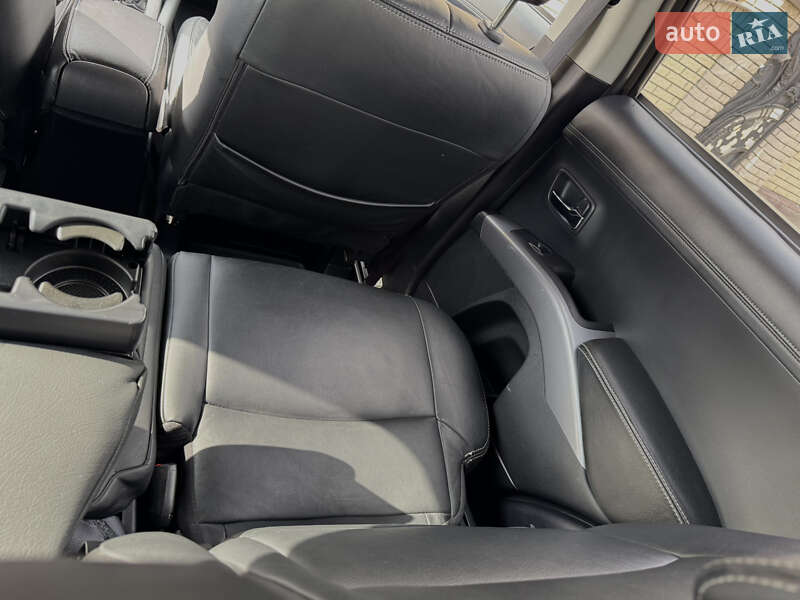 Mitsubishi Outlander 2011