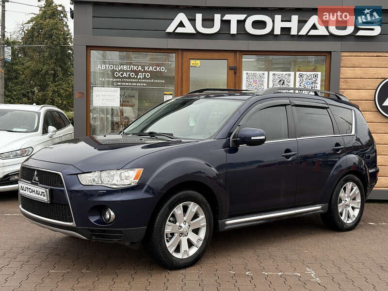 Mitsubishi Outlander 2011