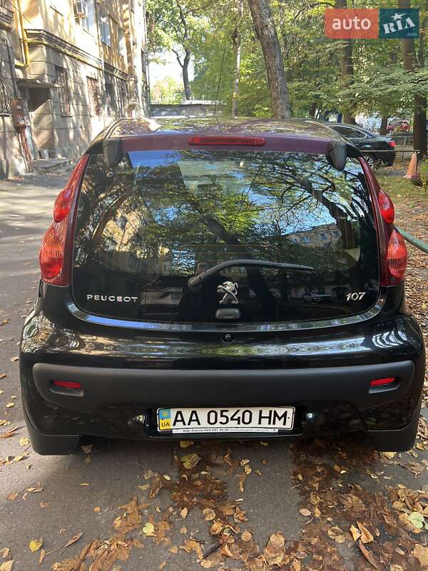 Peugeot 107 2013