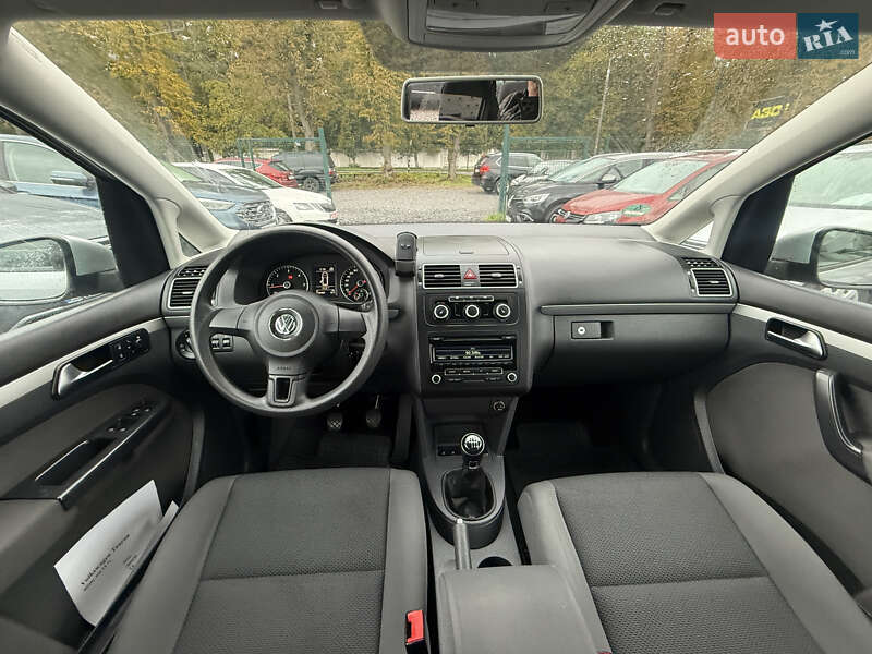 Volkswagen Touran 2012