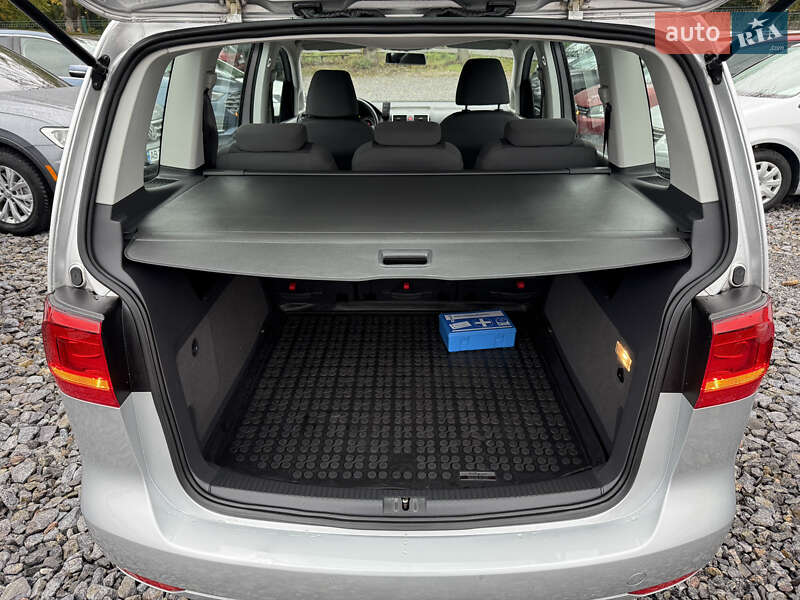 Volkswagen Touran 2012