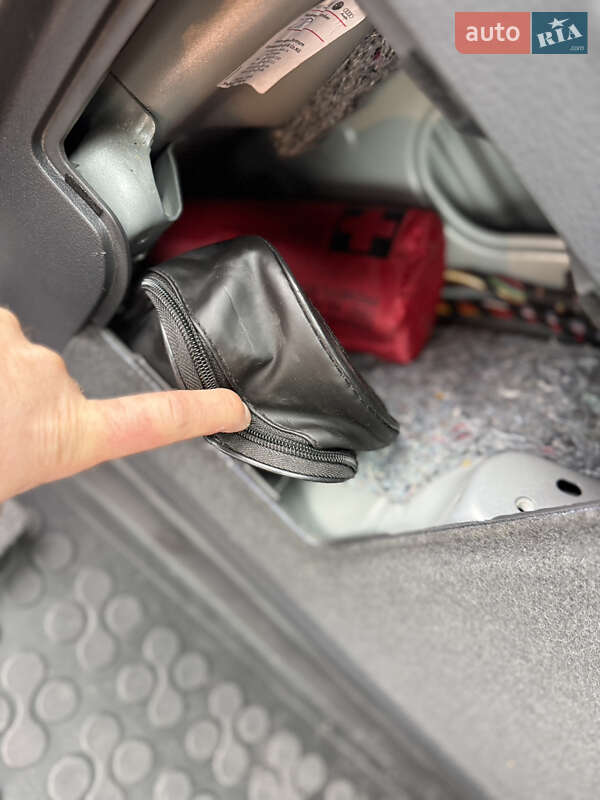 Volkswagen Touran 2012