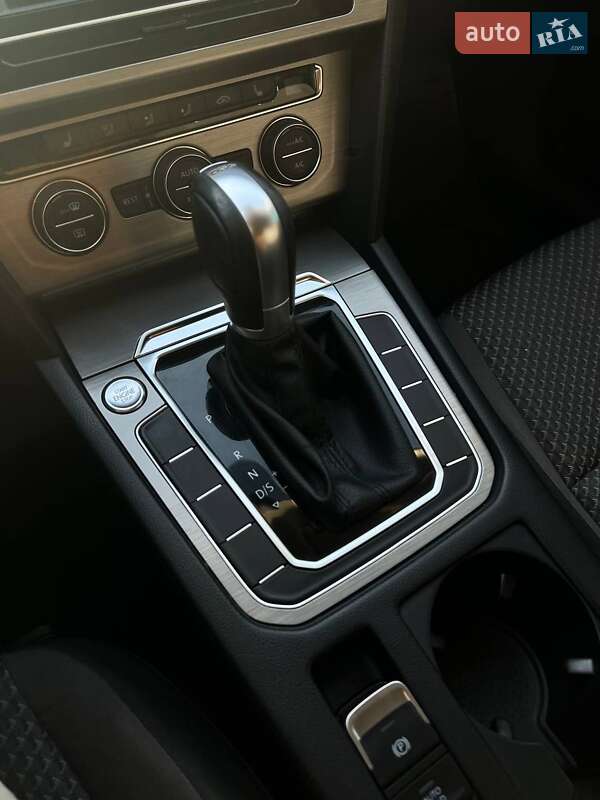 Volkswagen Passat 2019