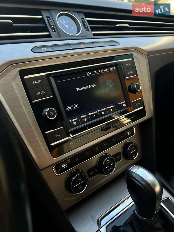 Volkswagen Passat 2019