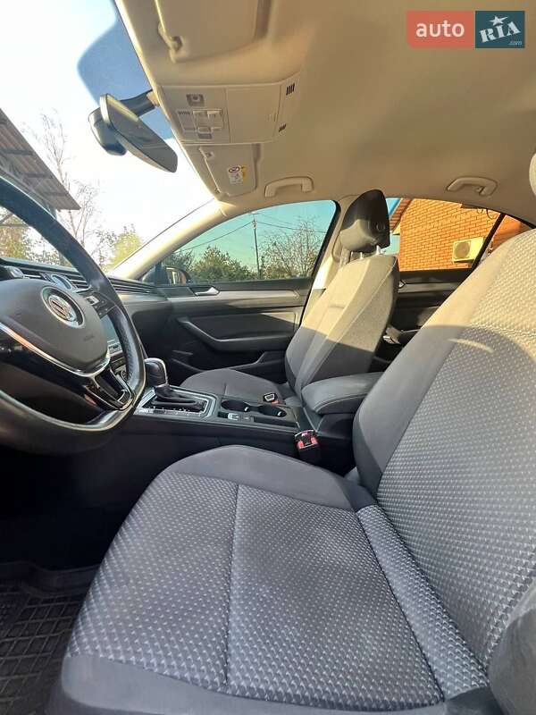 Volkswagen Passat 2019