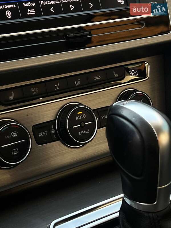 Volkswagen Passat 2019