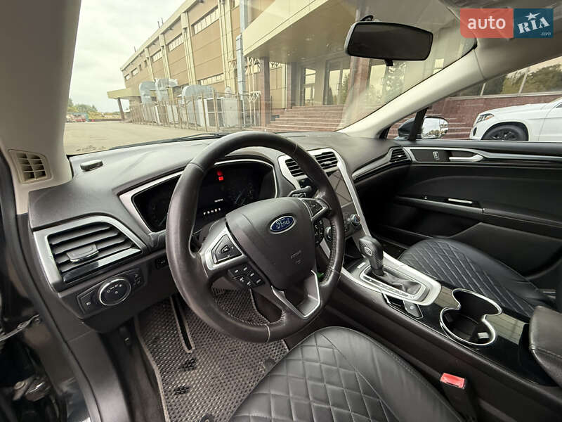 Ford Fusion 2015