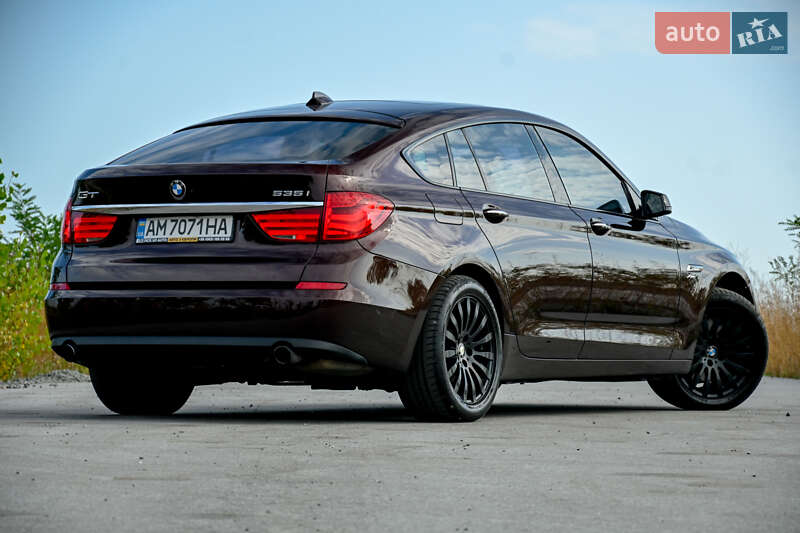 BMW 5 Series 2011