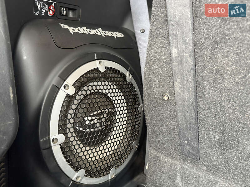 Mitsubishi Outlander 2011