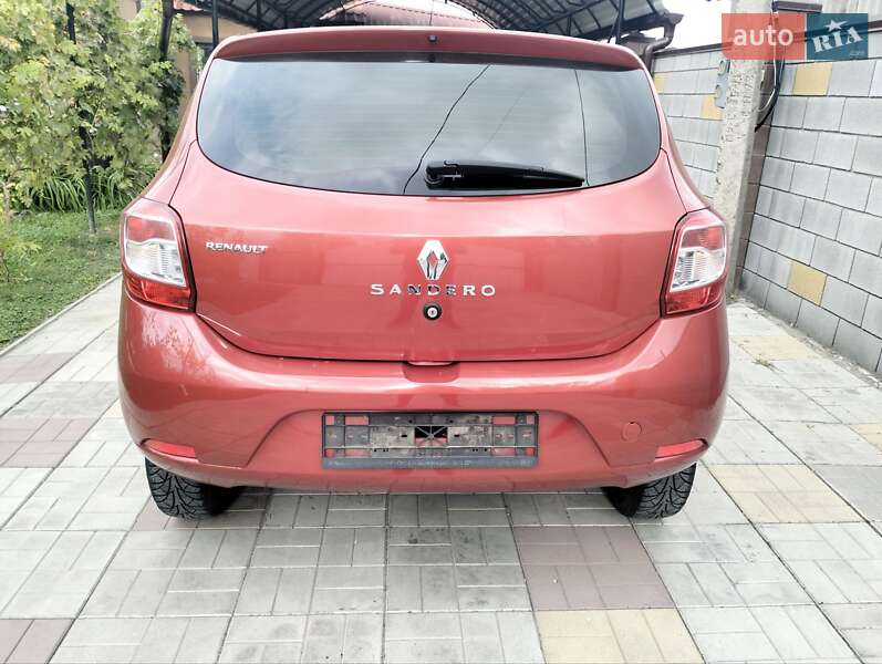 Renault Sandero 2013