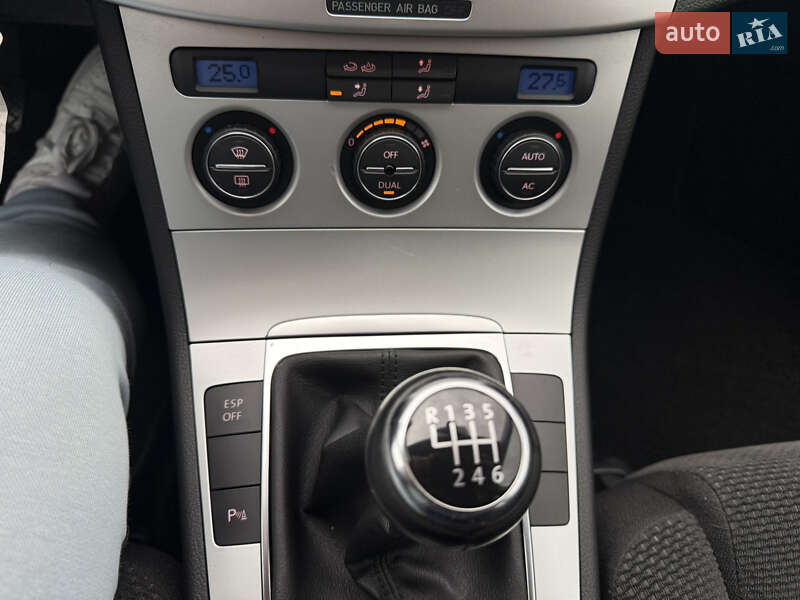 Volkswagen Passat 2009