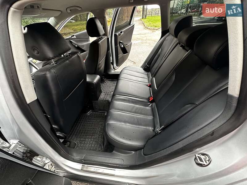 Volkswagen Passat 2010