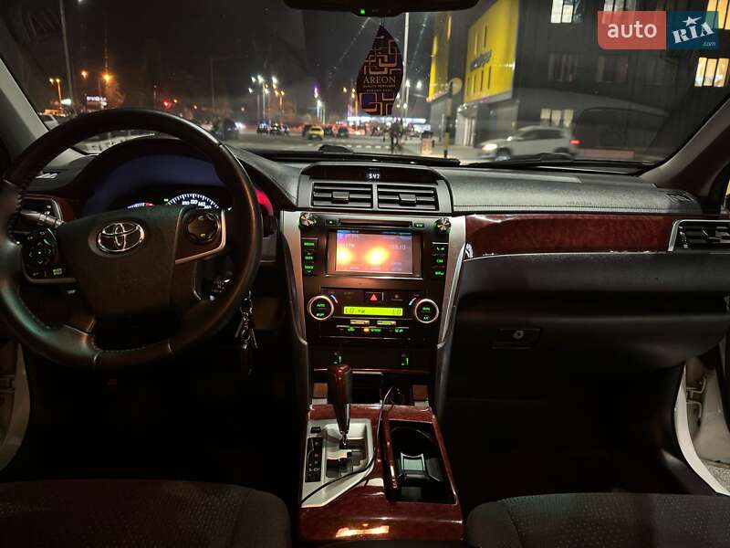 Toyota Camry 2011