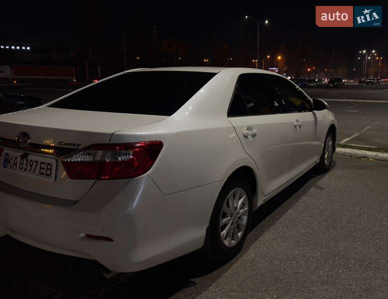 Toyota Camry 2011