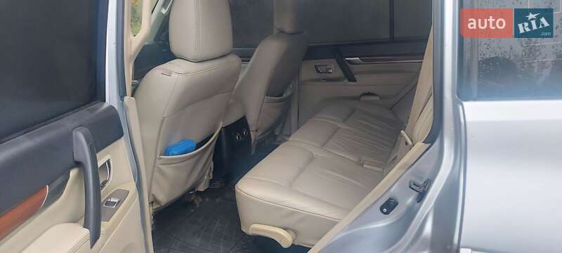 Mitsubishi Pajero Wagon 2008