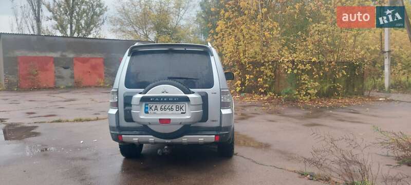 Mitsubishi Pajero Wagon 2008