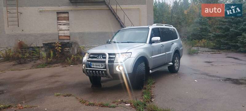 Mitsubishi Pajero Wagon 2008