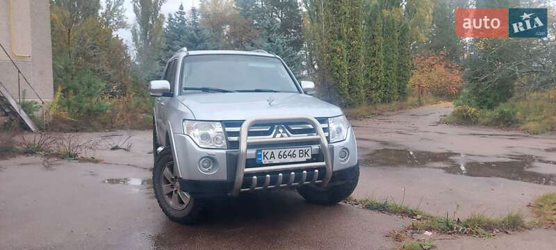 Mitsubishi Pajero Wagon 2008