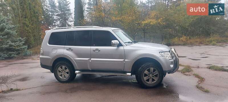 Mitsubishi Pajero Wagon 2008