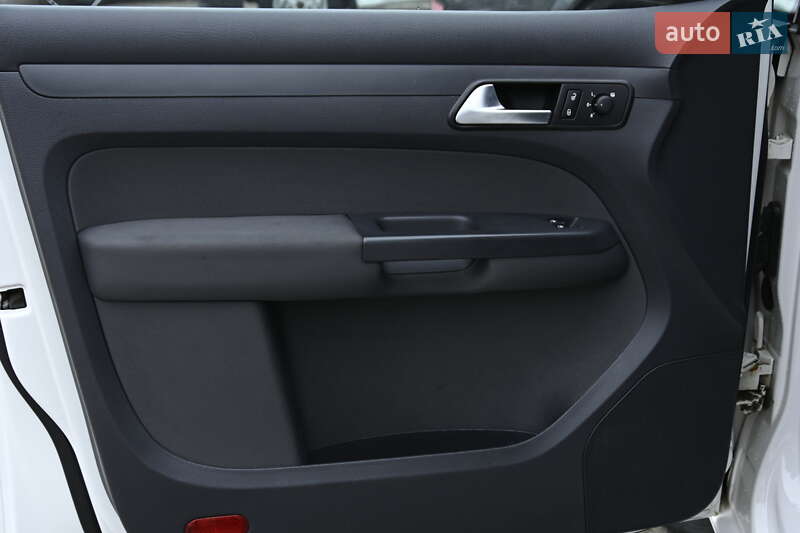 Volkswagen Caddy 2012