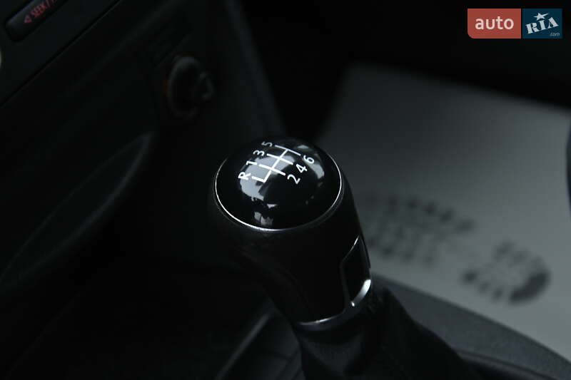 Volkswagen Caddy 2012